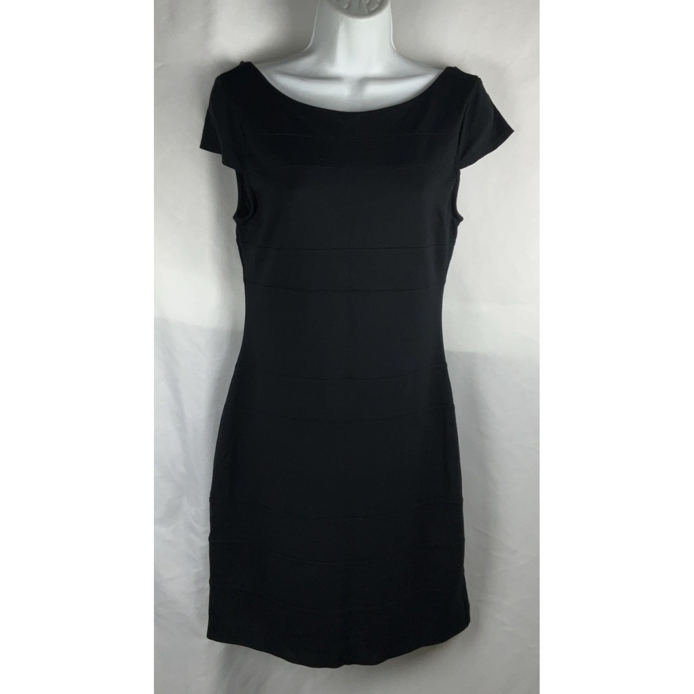Express Women's Size 8 Bandage Style Sheath Body on  Cap Sleeve Scoop Neck Dress